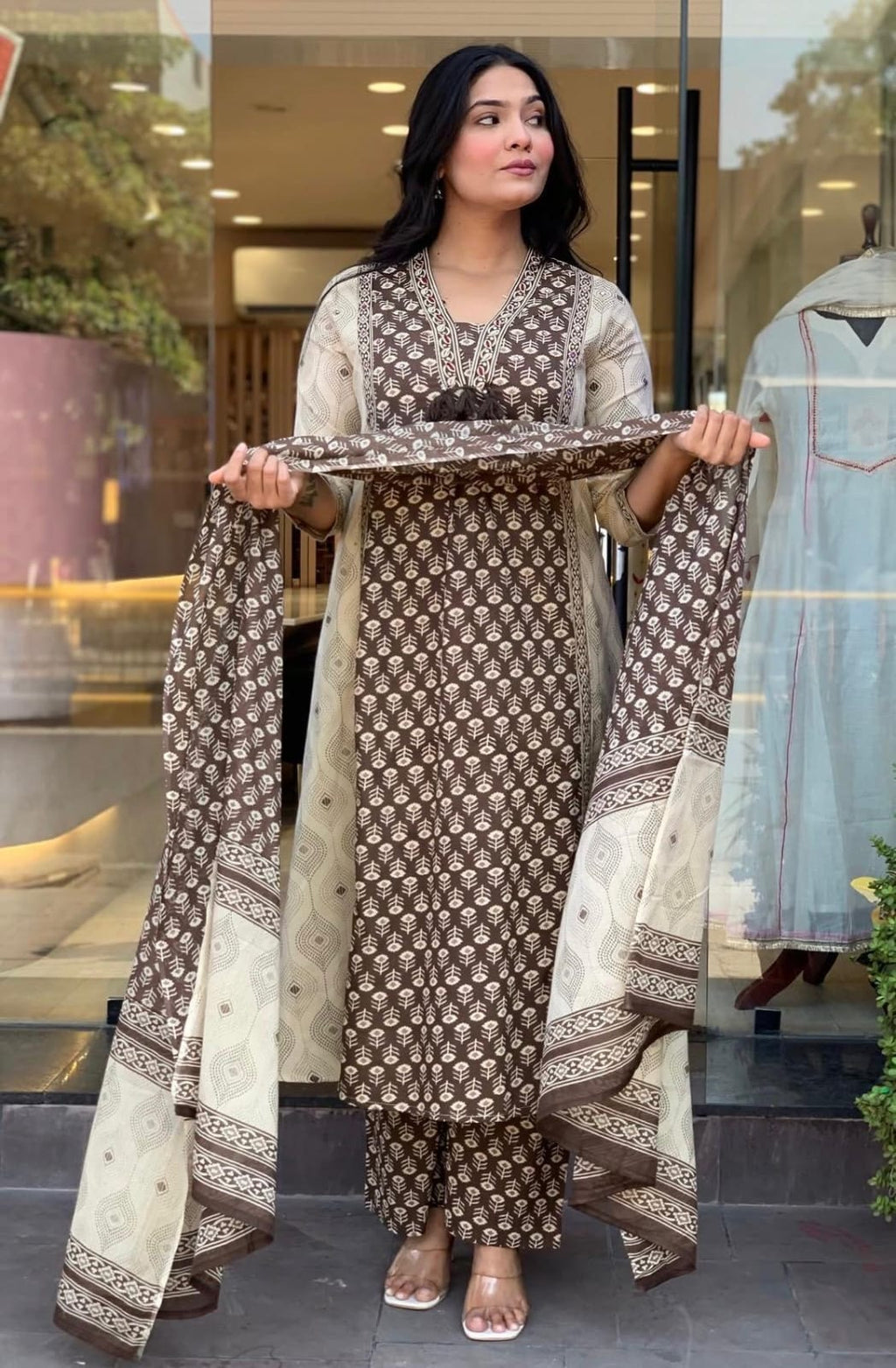 A Line Print Kurta 3 Pcs Set  Pant  Set With New Style in Maching